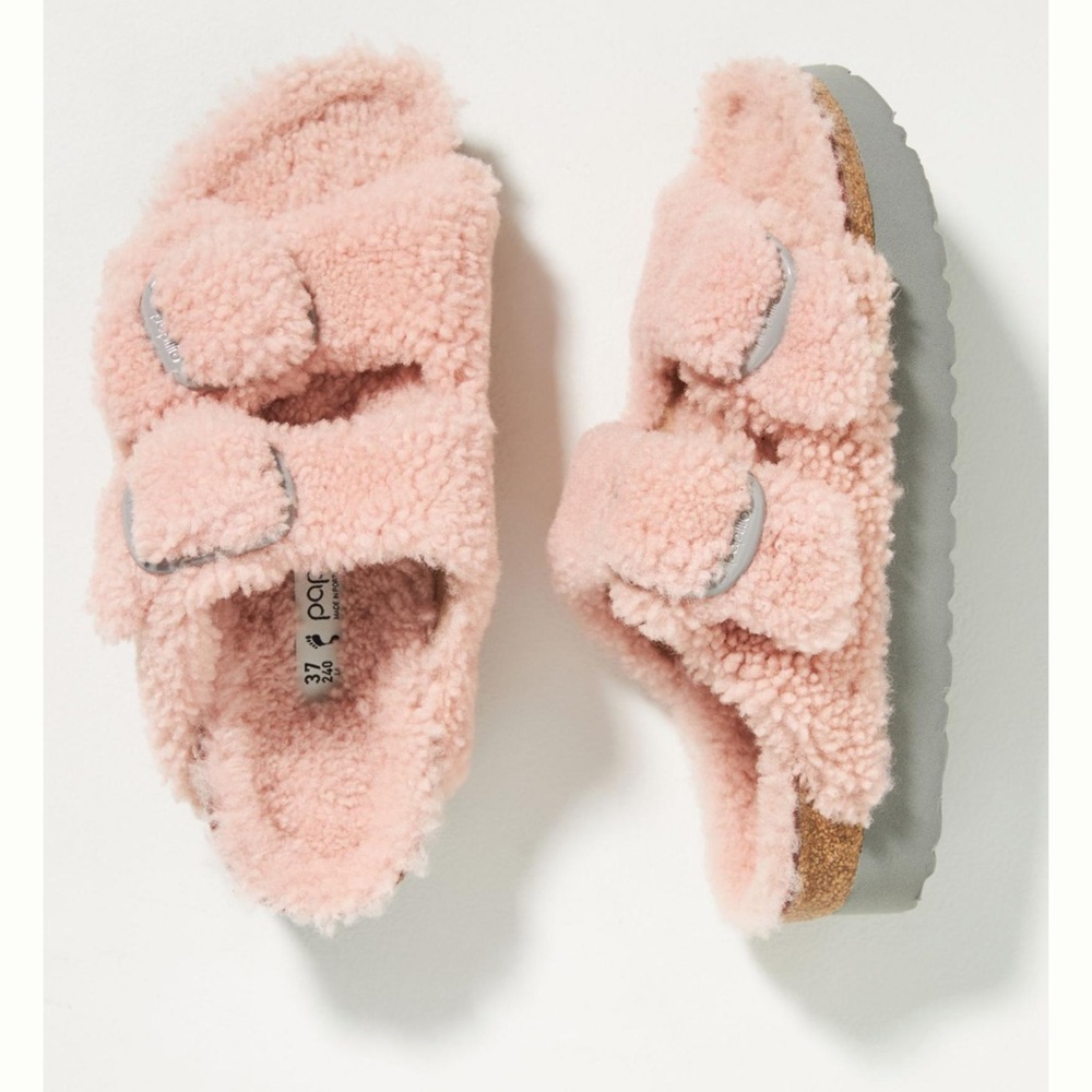 New Free People x Birkenstock Papillio Arizona Pink Shearling sandals